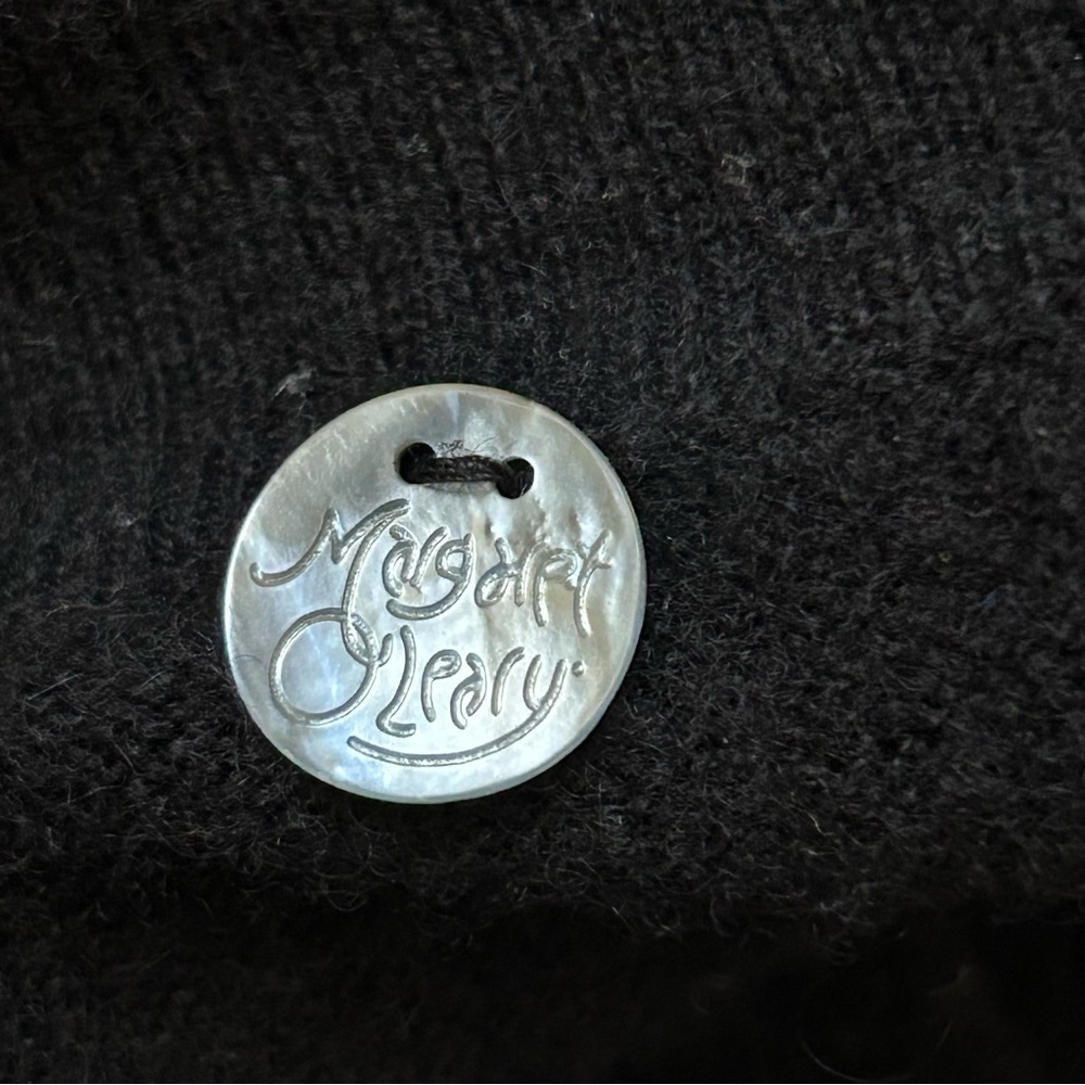 Margaret O'Leary Black Cashmere Sweater - Picture 3 of 7